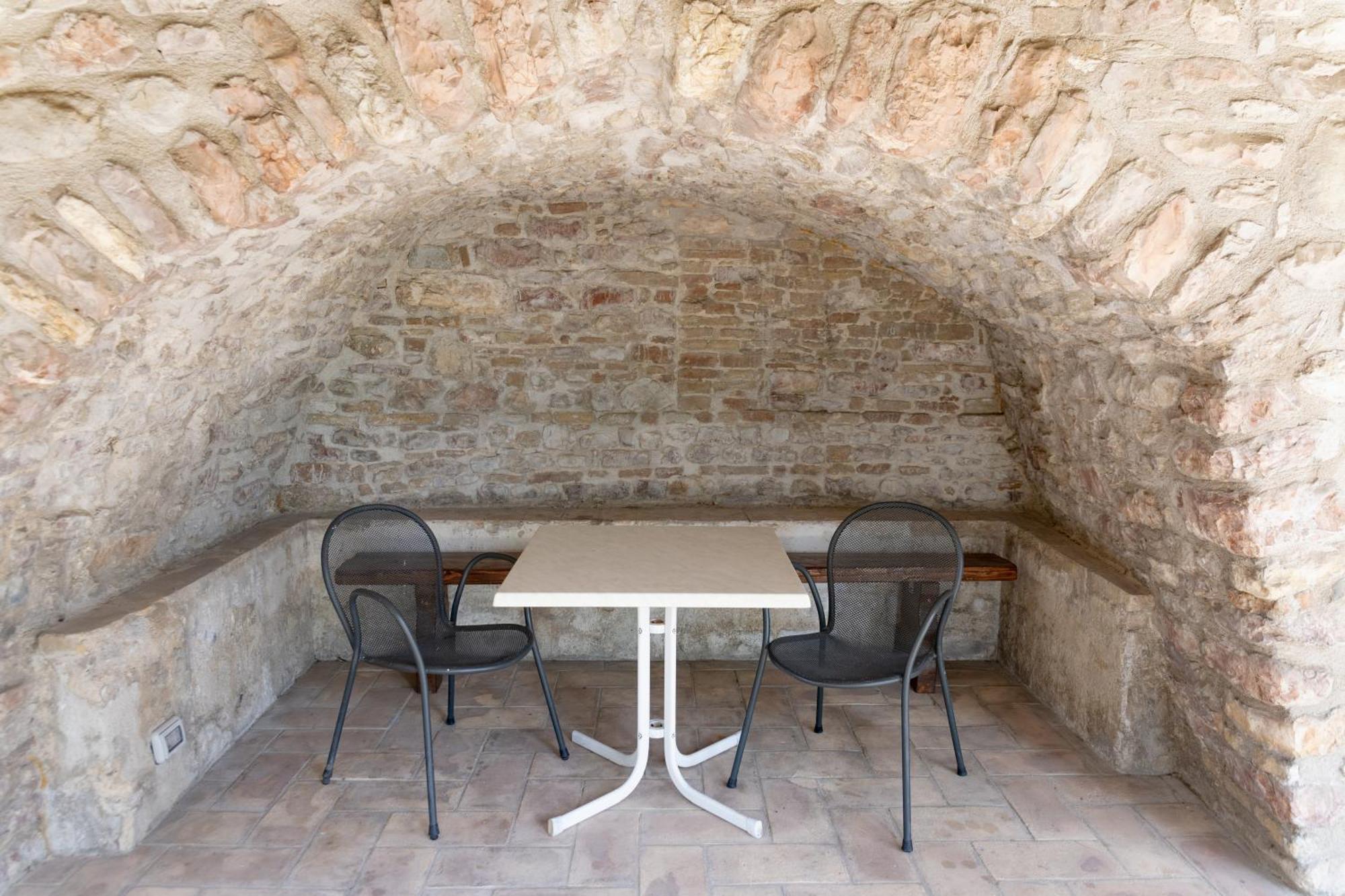 Rustic House, Con Patio E Giardino, Assisi Centro Villa Luaran gambar
